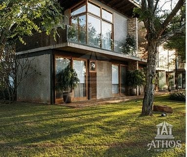 Chácara de 5.000 m² com casa e pomar